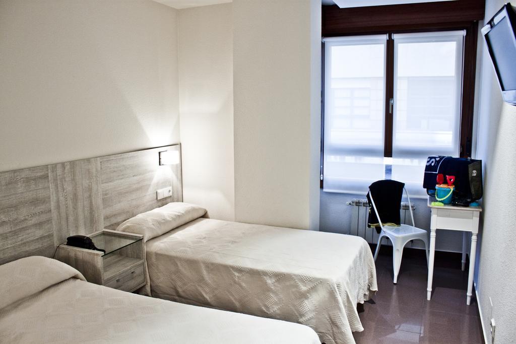 Hotel Playa Poniente Gijon Exterior photo